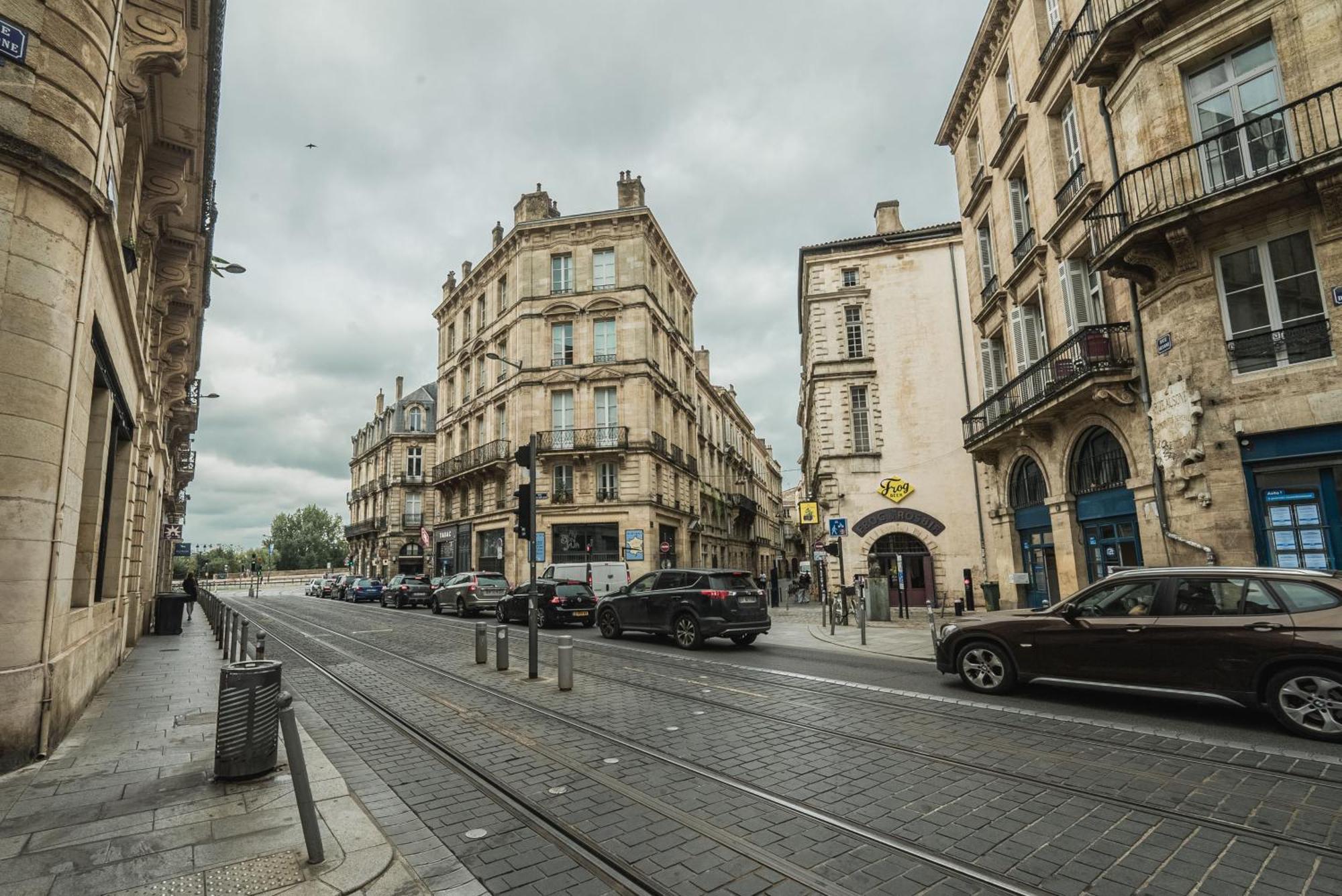Bel Appartement Renove - Place Du Palais Avec Parking Bordeaux Exterior photo